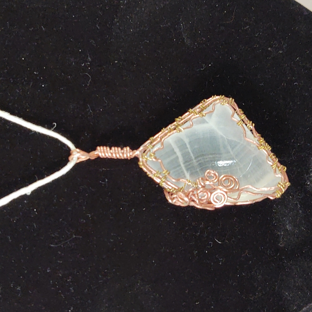 Handwired woven worry stone